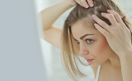 Wypadanie włosów – od diagnostyki (trichoskopia), przez Regenera Activa po Smart Graft